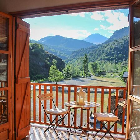 Apartament Montsent Rialp Ngoại thất bức ảnh