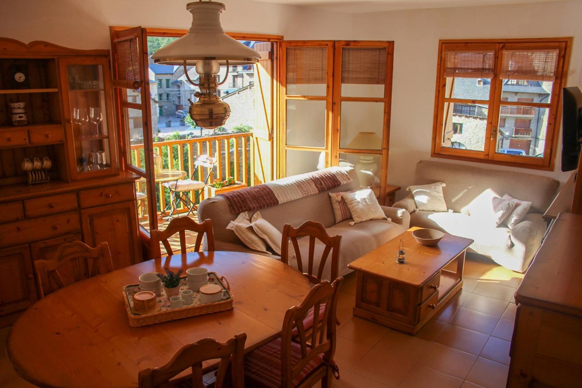 Apartament Montsent Rialp Ngoại thất bức ảnh